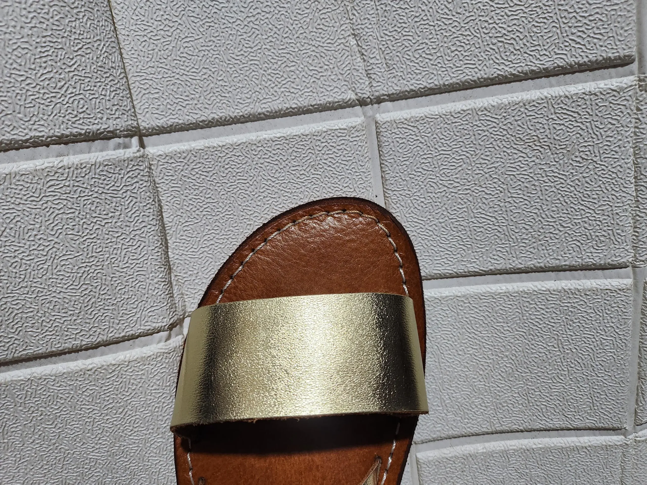 Women’s Gold Crisscross Moroccan Leather Sandals